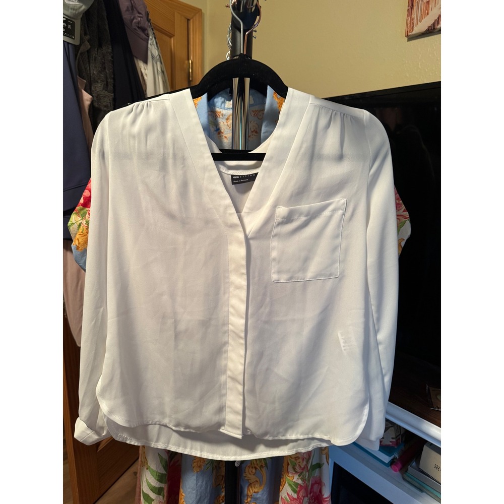 ASOS DESIGN White V-Neck Long Sleeve Blouse with Chest Pocket Size US 0